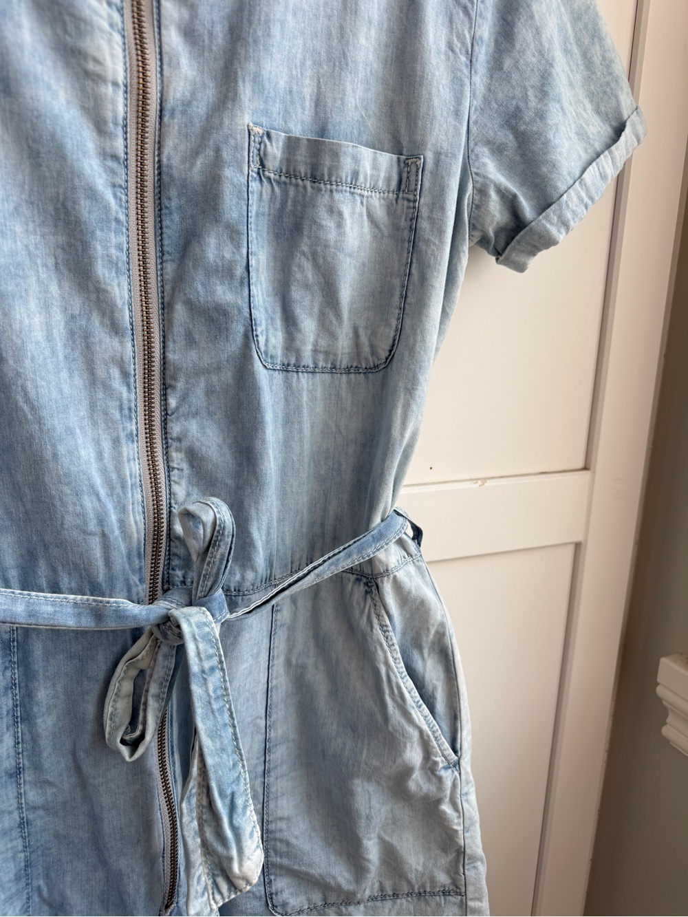 Mavi Jeans Light Wash Denim Zip Front Utility Romper Belted Short Sleeve Size M - Picture 10 of 11